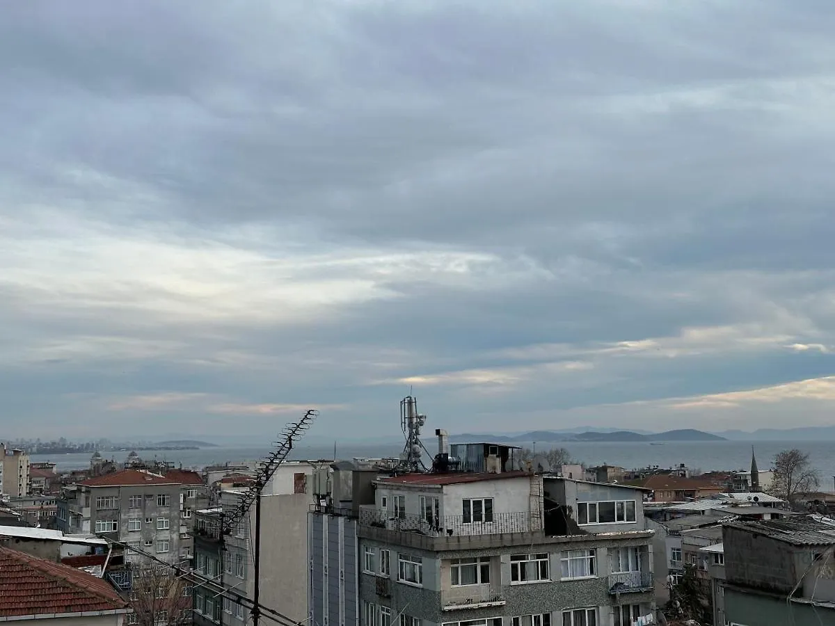 Fatih Merkezi Lokasyon Guzel Teras Manzarasi Istanbul