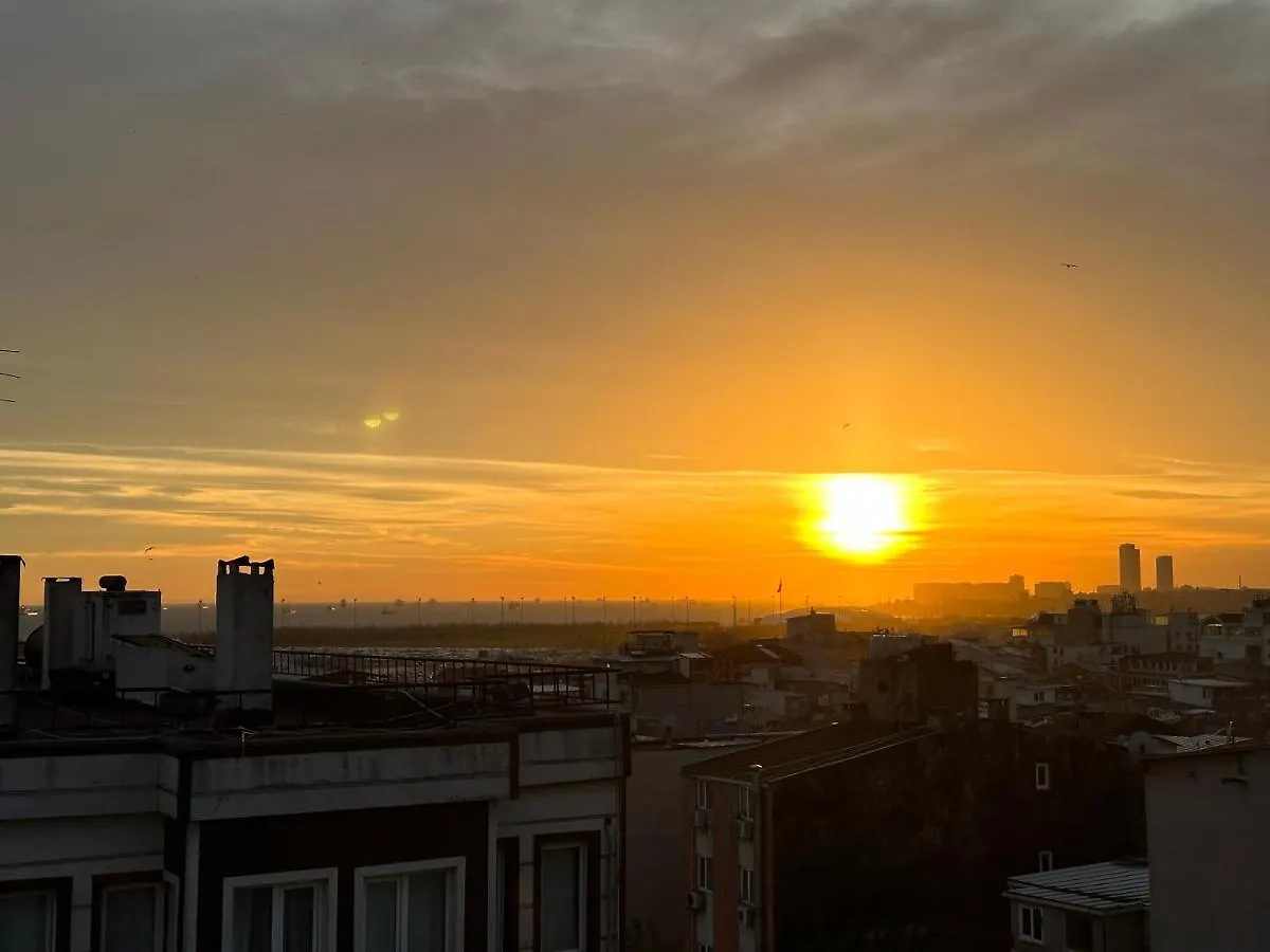 Fatih Merkezi Lokasyon Guzel Teras Manzarasi Istanbul Apartment